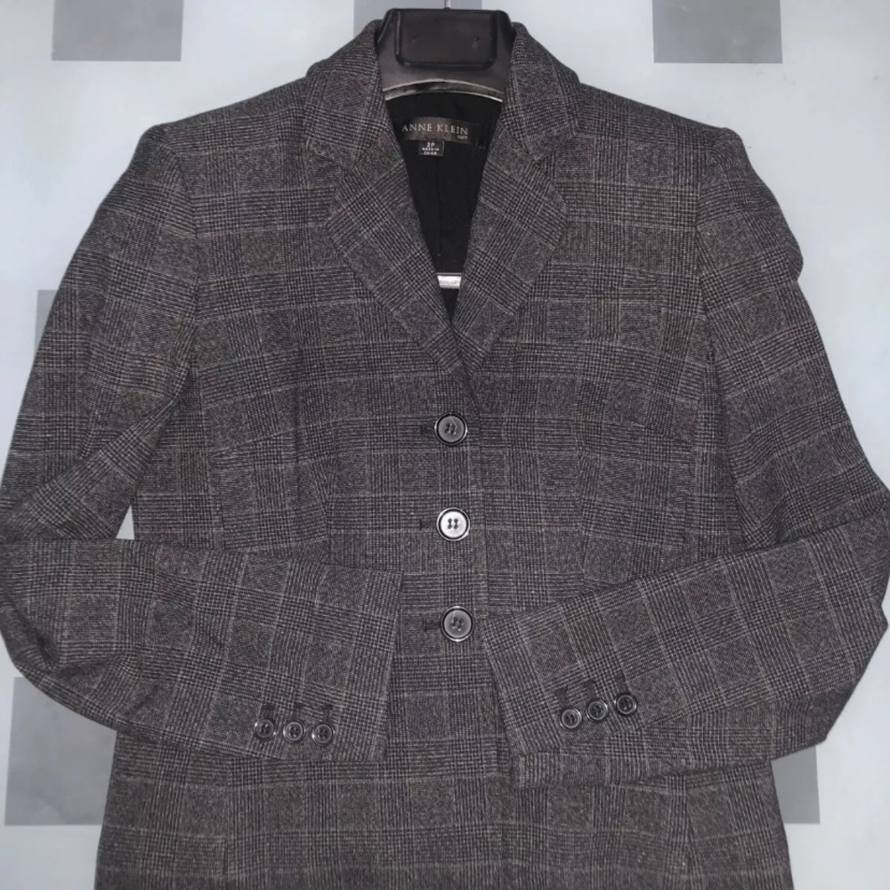 Anne Klein Blazer 2P Gray Pin Stripes Plaid  EUC